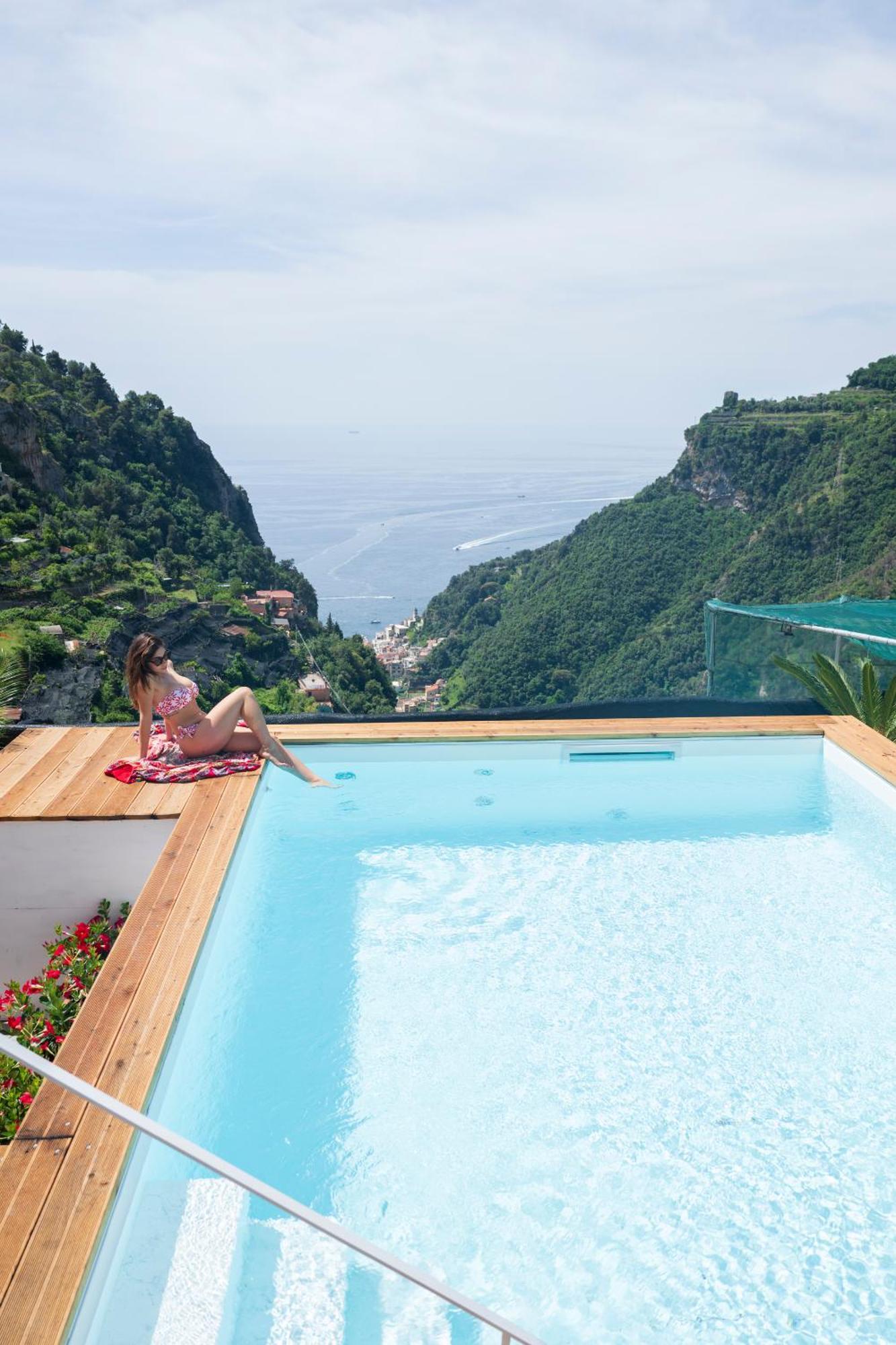 Il Paradiso Sul Mare Apartment Scala Bagian luar foto