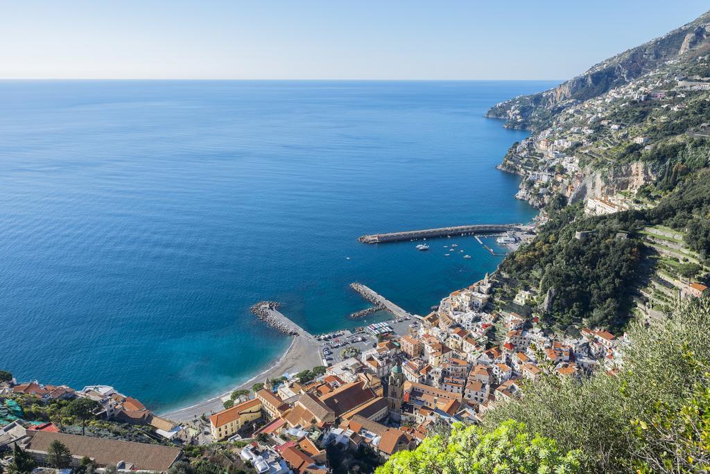 Il Paradiso Sul Mare Apartment Scala Bagian luar foto